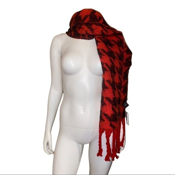 DKNY Oversized Red and Black Houndstooth Scarf Blanket Wrap NWT - Picture 2 of 6